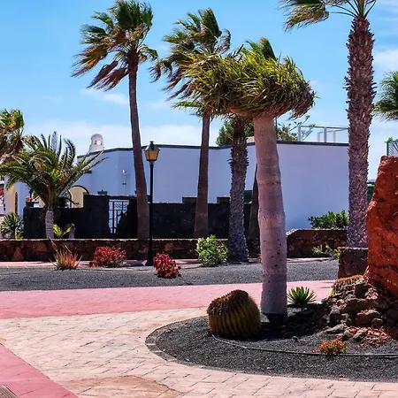 Apartamento Vacacional Shangrila Estudio En Complejo Con Piscina